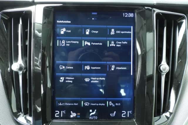 Volvo XC60 (2019) thumbnail 37