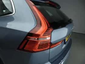 Volvo XC60 (2019) thumbnail 43