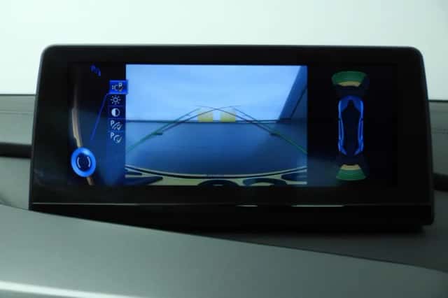 BMW I8 (2016) thumbnail 15