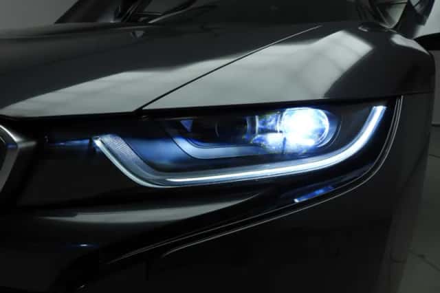 BMW I8 (2016) thumbnail 18