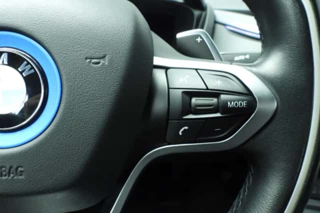 BMW I8 (2016) thumbnail 31