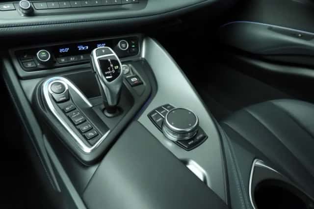 BMW I8 (2016) thumbnail 38