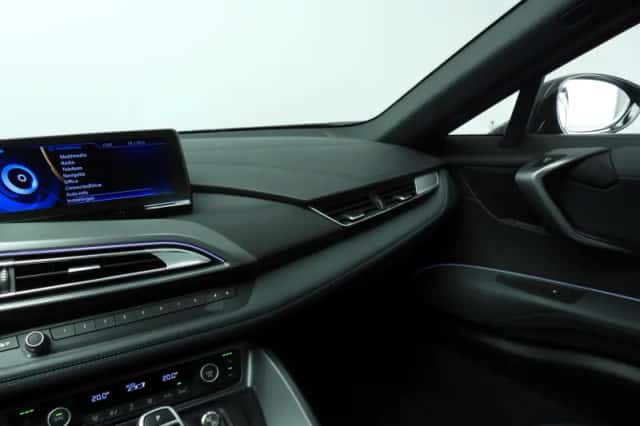 BMW I8 (2016) thumbnail 42