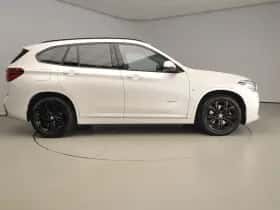 BMW X1 (2018) thumbnail 3