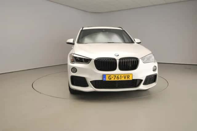 BMW X1 (2018) thumbnail 5