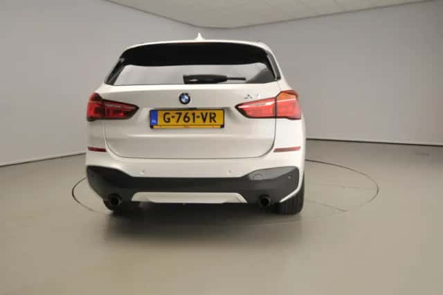 BMW X1 (2018) thumbnail 6