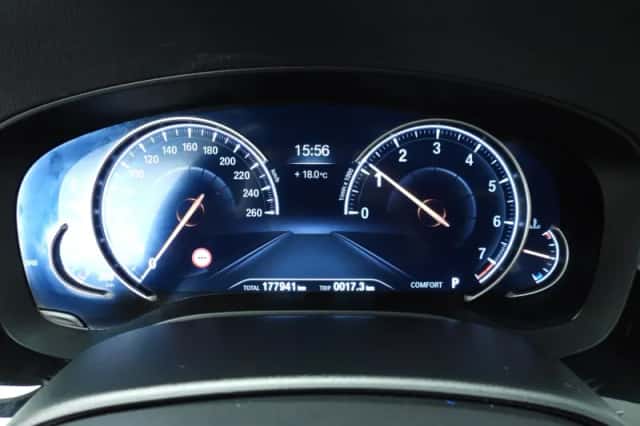 BMW 5-Serie (2017) thumbnail 12