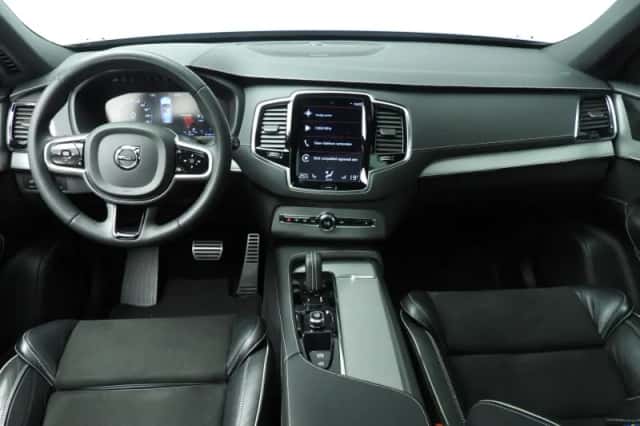 Volvo XC90 (2022) thumbnail 11