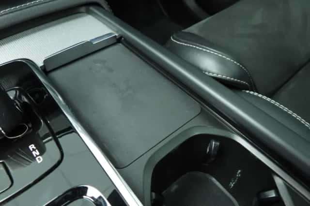 Volvo XC90 (2022) thumbnail 31