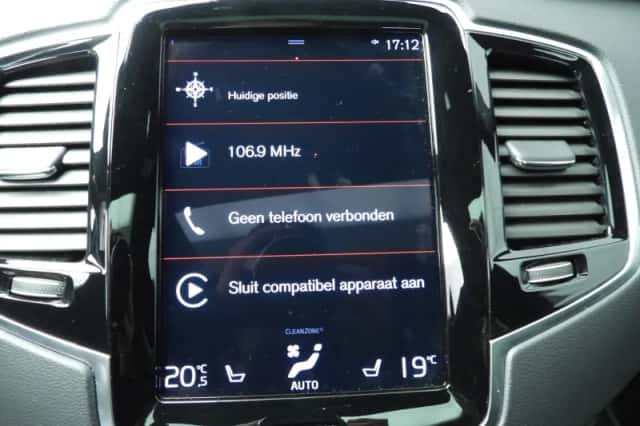 Volvo XC90 (2022) thumbnail 33