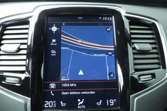 Volvo XC90 (2022) thumbnail 34