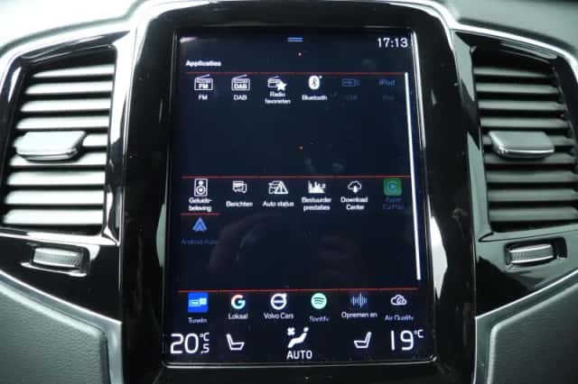 Volvo XC90 (2022) thumbnail 36