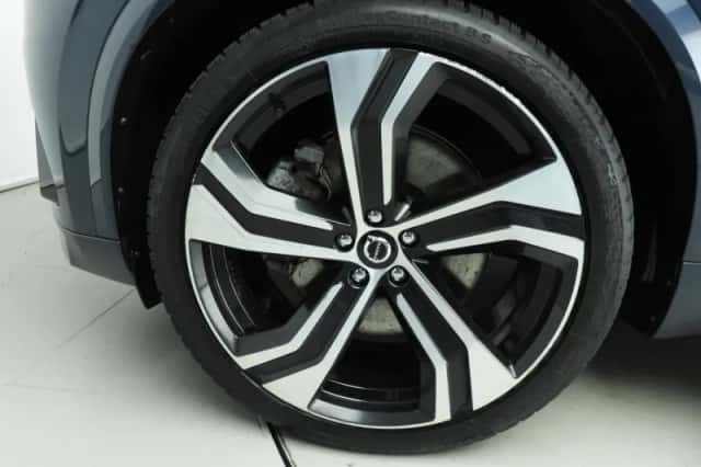 Volvo XC90 (2022) thumbnail 48