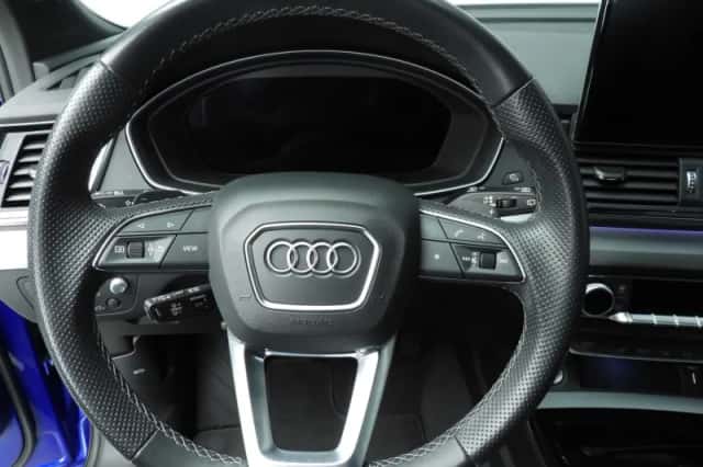 Audi Q5 (2021) thumbnail 11