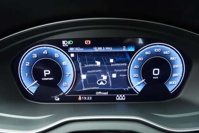 Audi Q5 (2021) thumbnail 12