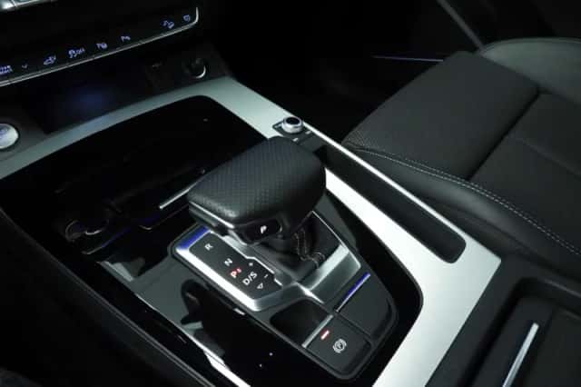 Audi Q5 (2021) thumbnail 16