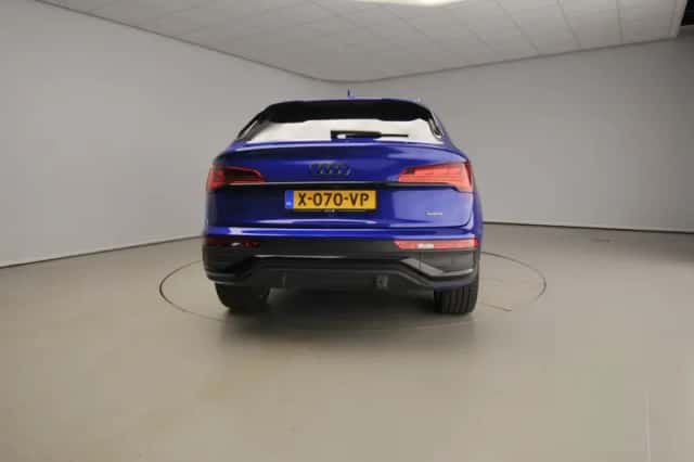 Audi Q5 (2021) thumbnail 3