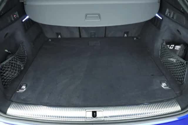 Audi Q5 (2021) thumbnail 9