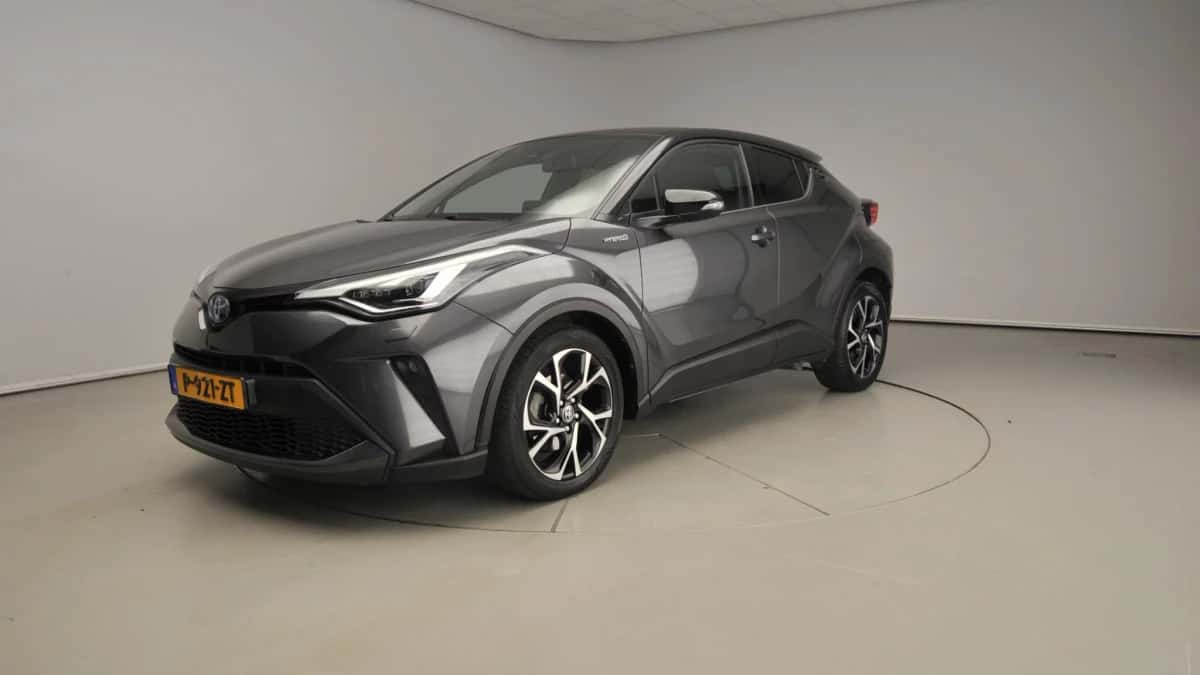 Toyota C-HR (2021) — foto 1