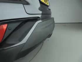 Toyota C-HR (2021) thumbnail 37