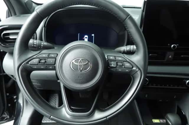 Toyota Yaris (2024) thumbnail 11