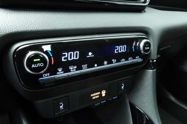 Toyota Yaris (2024) thumbnail 14