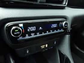 Toyota Yaris (2024) thumbnail 14