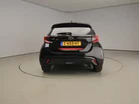 Toyota Yaris (2024) thumbnail 3