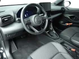 Toyota Yaris (2024) thumbnail 6