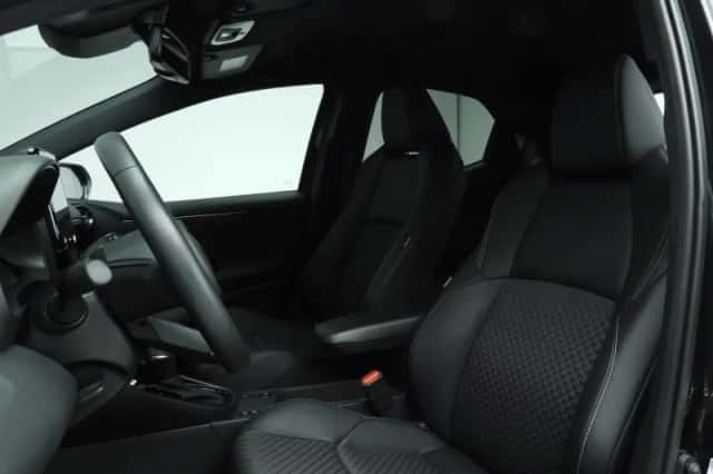 Toyota Yaris (2024) thumbnail 7