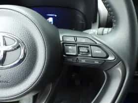Toyota Yaris Cross (2024) thumbnail 15