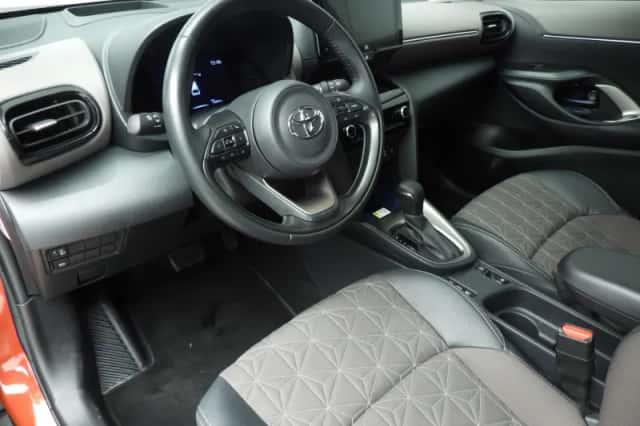 Toyota Yaris Cross (2024) thumbnail 6