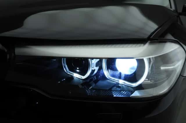BMW 5-Serie (2018) thumbnail 45
