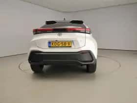 Toyota C-HR (2024) thumbnail 3