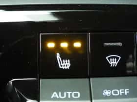 Toyota C-HR (2024) thumbnail 27