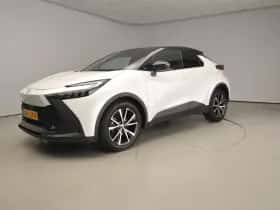 Toyota C-HR (2024) thumbnail 39