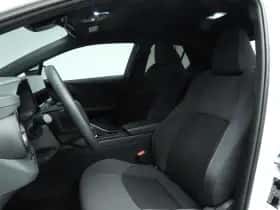 Toyota C-HR (2024) thumbnail 7
