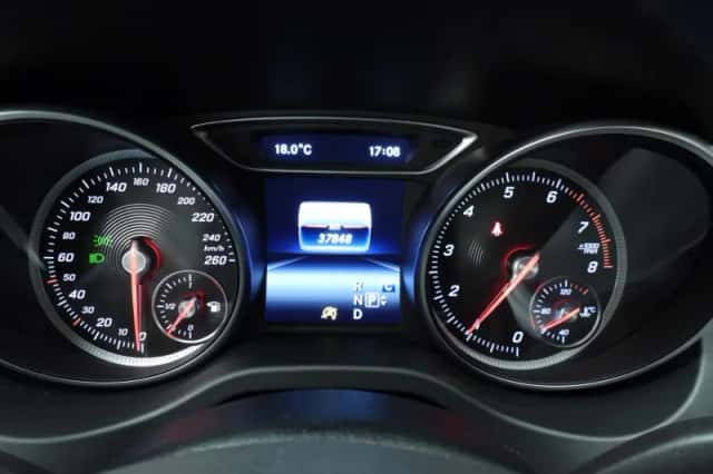 Mercedes-Benz GLA (2019) thumbnail 13