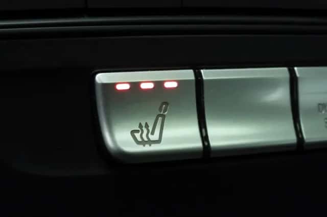 Mercedes-Benz GLA (2019) thumbnail 35