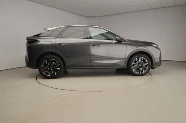Peugeot 3008 (2025) thumbnail 4