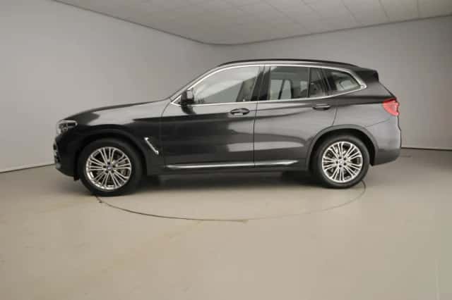 BMW X3 (2019) thumbnail 2