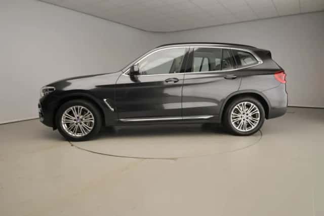 BMW X3 (2019) thumbnail 2
