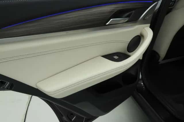BMW X3 (2019) thumbnail 18