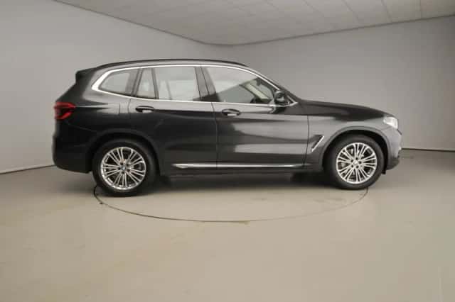 BMW X3 (2019) thumbnail 4
