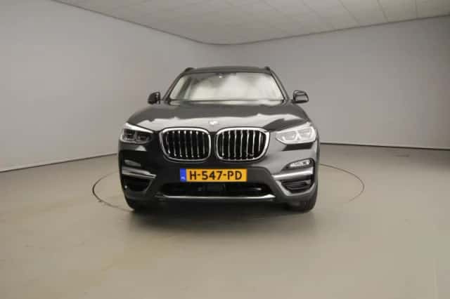 BMW X3 (2019) thumbnail 5