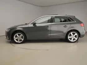 Audi A3 (2019) thumbnail 2