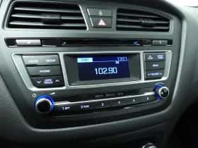 Hyundai i20 (2016) thumbnail 14