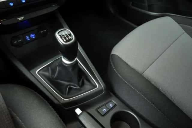Hyundai i20 (2016) thumbnail 16