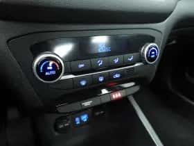Hyundai i20 (2016) thumbnail 17