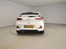 Hyundai i20 (2016) thumbnail 3